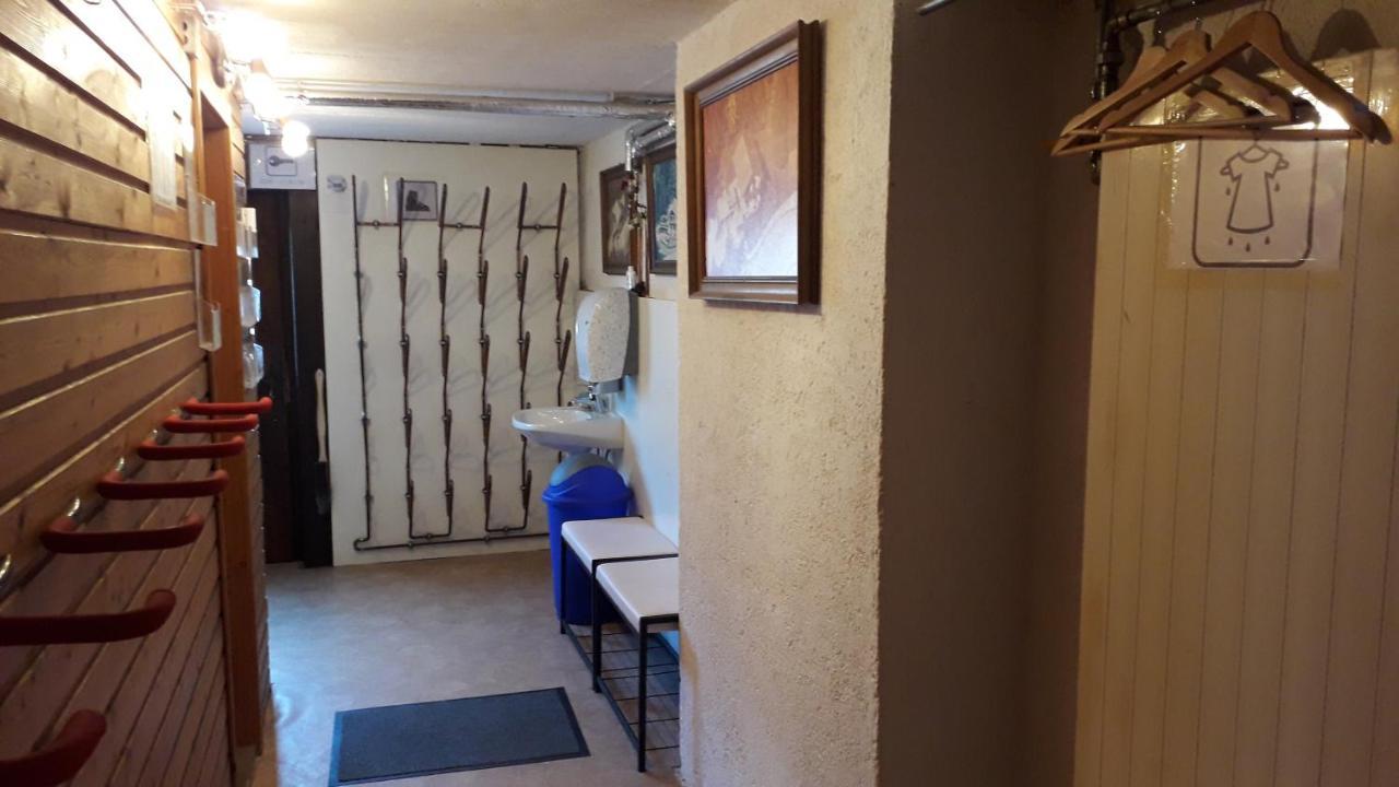 My Appartement - Haus Waldeck Schladming Bagian luar foto