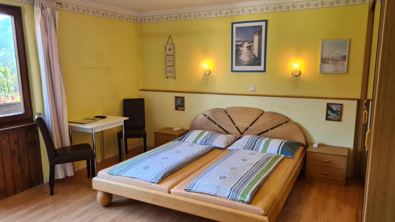 My Appartement - Haus Waldeck Schladming Bagian luar foto