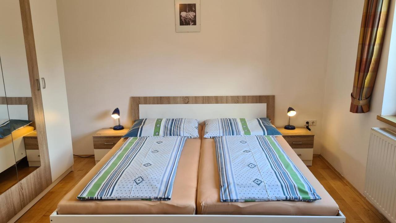 My Appartement - Haus Waldeck Schladming Bagian luar foto