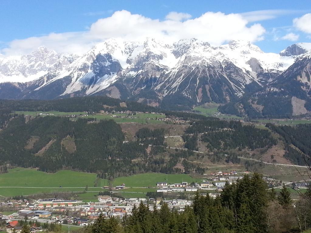 My Appartement - Haus Waldeck Schladming Bagian luar foto